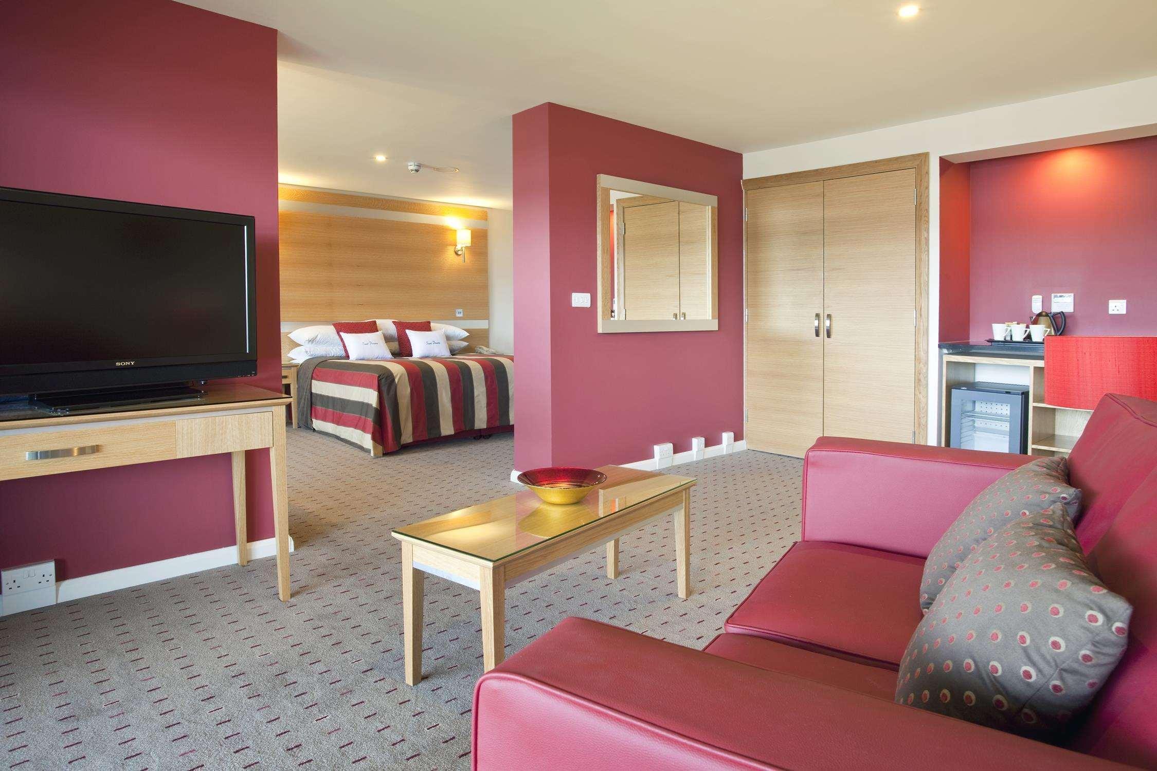 Doubletree By Hilton Milton Keynes Hotel Phòng bức ảnh